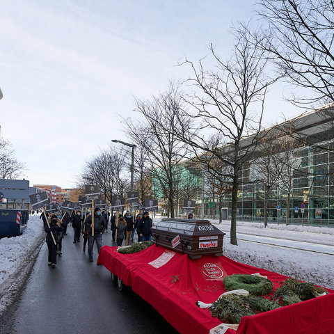 Vor dem Astor Filmtheater